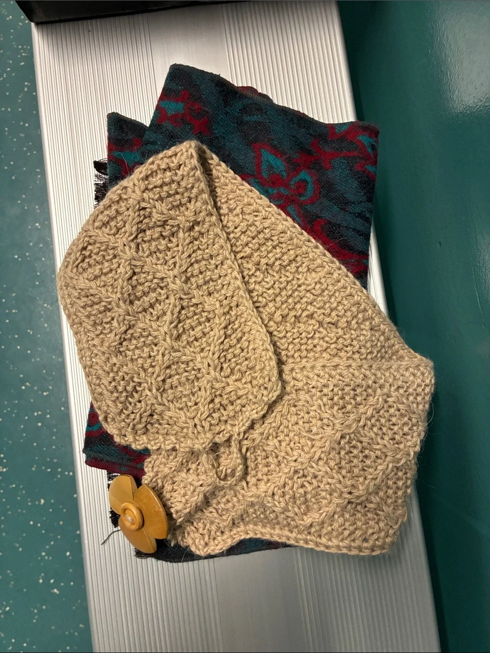 Hand Knit wool scarf with wooden button from Peru Beige Tan bonus red/teal